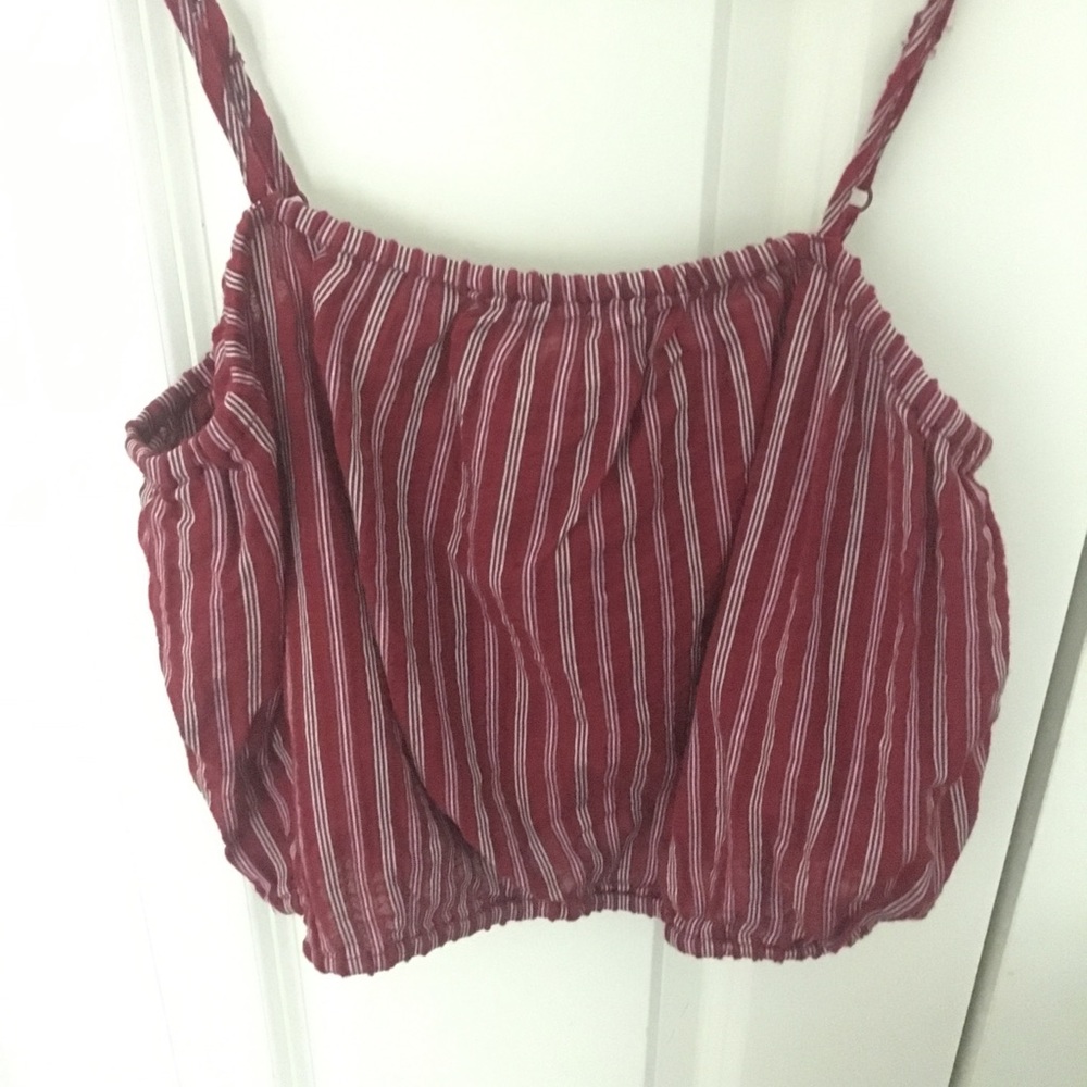 American Eagle crop top